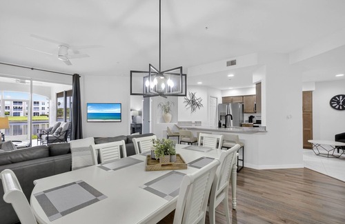 Tropical Cove Condominio | The Coastal Gem at Lexington CC Lake Village