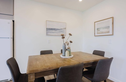 El Granada Casa | The Coastal Retreat, Scenic Harbor, Ocean Views, Walk to Beach, Restaurants