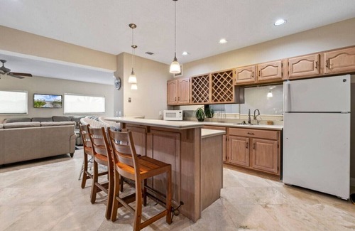 South Ponte Vedra Beach Apartamento | Coastal Splendor - Oceanfront - Heated Pool - Sleeps 16
