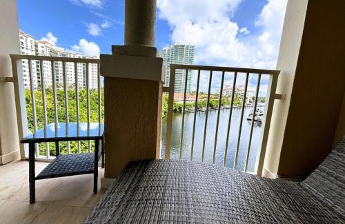 Ojus Apartamento | The Coastal! Water View Amazing 2 Bed 2Bath Apartment at Aventura Yacht Club