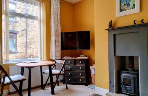Wadsworth Casa | The Cobbles - Central, Parking, Netflix & Woodburner