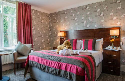 Coychurch Casa | The Coed-Y-Mwstwr Hotel