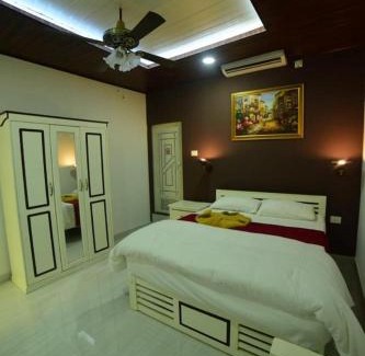 Alappuzha Cabina | THE COFFEE CLUB Executive Lodging