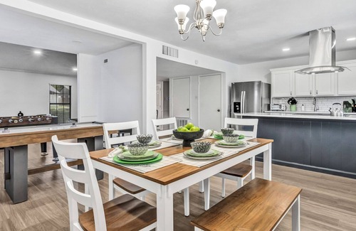 The Colony Casa | The Colony Getaway,Pool,Pet-Friendly,Games & Fun