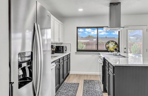 The Colony Casa | The Colony Getaway,Pool,Pet-Friendly,Games & Fun
