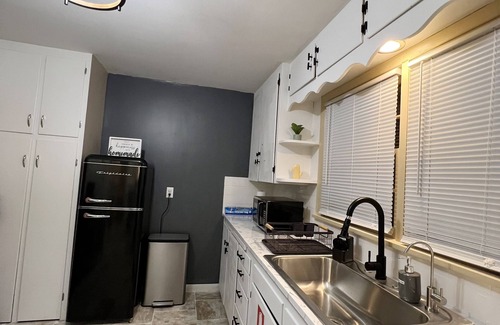 Bismarck Casa | ☘️ The Color 18 - cozy home in heart of Bismarck ☘️