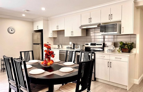 Surrey Casa | The comfort vault 5beds
