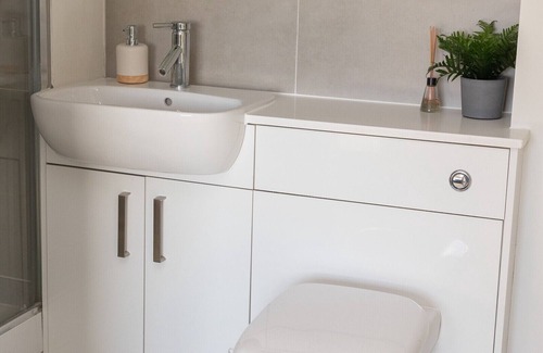 Hatfield Apartamento | Apartamento-Baño en la habitacion-Confortable-Balcón