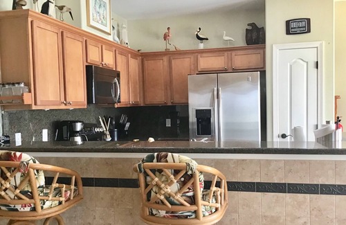 Laguna Vista Casa | The Comfy Villa - 5 AC