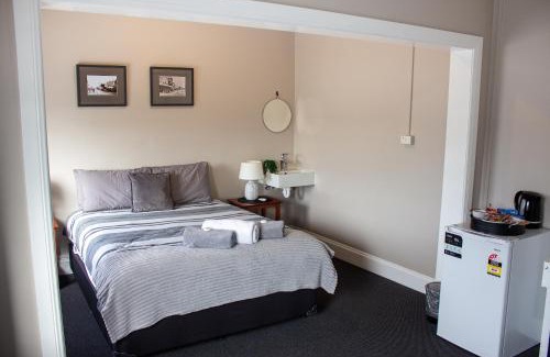 Mount Gambier Hotel | The Commercial Hotel