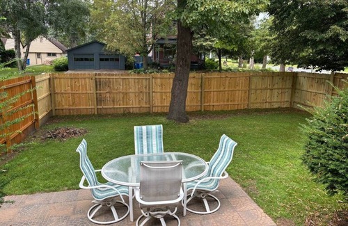 Cambridge Casa | Spacious 4BR, Steps to Main St, Pet-Friendly Yard & Beautiful Porch
