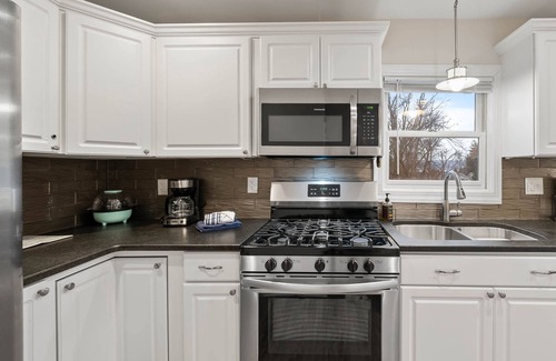 Como Casa | The Como Haven | Cozy Retreat Near the Lake