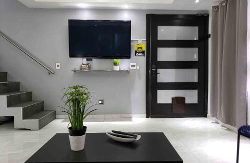 Rancho Chula Vista Apartamento | The Condo (by Modern Apartments)