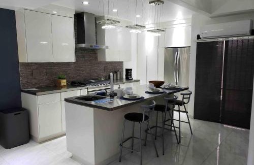 Rancho Chula Vista Apartamento | The Condo (by Modern Apartments)