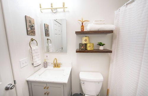 Sedro-Woolley Cabaña | The Conifer - A Cozy Stay Near the North Cascades