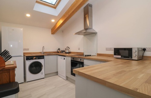 Erlestoke Cabaña | THE COOK HOUSE, with a garden in Great Cheverell