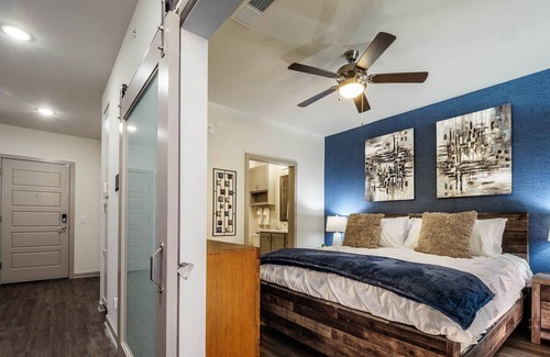 Linthicum Heights Apartamento | The Cool, Pool - BWI - Work Here - Fully Stocked - Fast Internet
