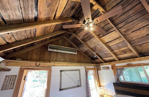 Trumansburg Cabina | The Coop at CrowNestFarm! Communal Rec Room-Bathroom-Kitchenette