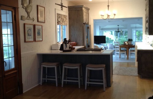 Willoughby Otro | The Coop Farmhouse / Una granja moderna