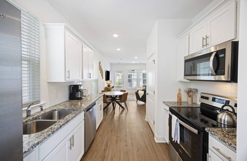 Goose Creek Casa | The Cooper Cottage at Bowen Village