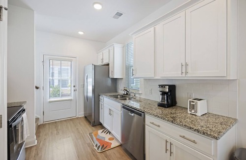 Goose Creek Casa | The Cooper Cottage at Bowen Village