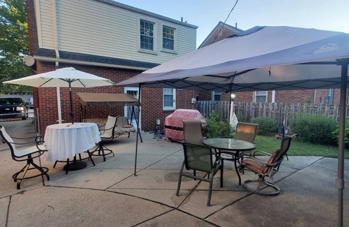 Dearborn Casa | The Copeland Brother's Inn