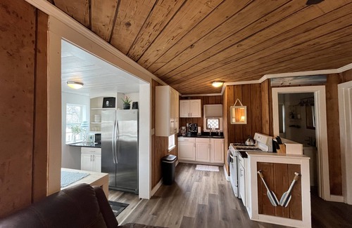 Antioch Cabaña | The Coral Cottage