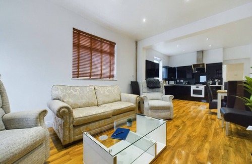 Chesterfield Casa | The Corner House, Chesterfield