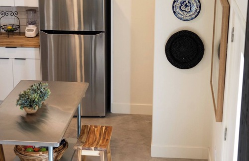 Civano Apartamento | The Corners Modern Desert Retreat: Space A