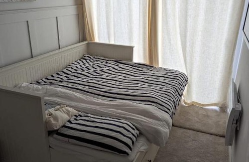 Crynant Casa | The Cosy Beach