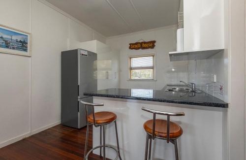 Bargara Casa | The Cottage 16 Clarke Street Bargara