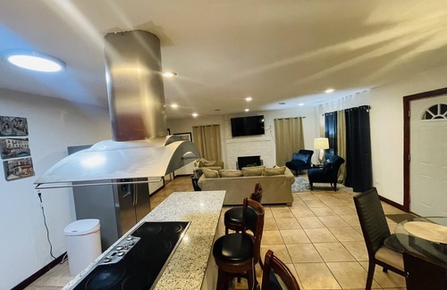Markham Cabaña | “The cottage” 2 bedrooms cozy and private home