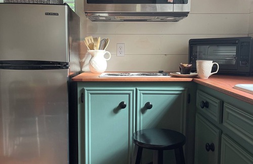 Whitehouse Cabaña | The Cottage at Dogwood Ridge.