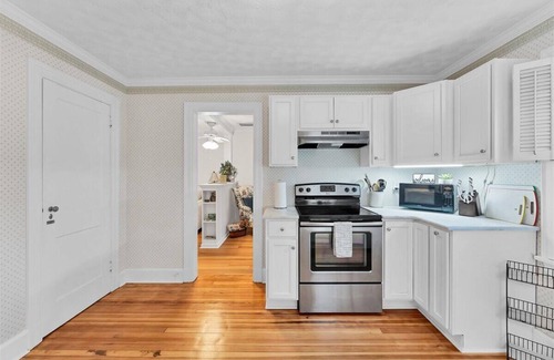West Southern Pines Cabaña | The Cottage at Knollwood Manor