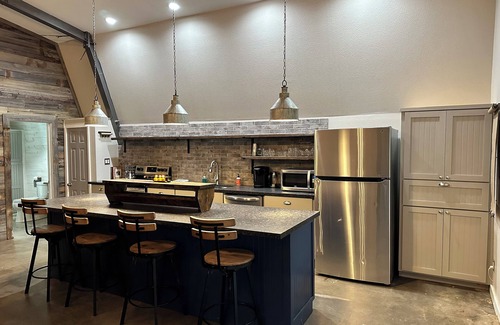 Lee County Cabaña | The Cottage at She Boss Farmstead