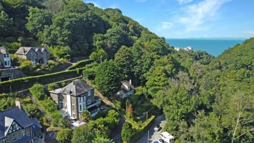 Lynton Casa | The Cottage at Woodlands