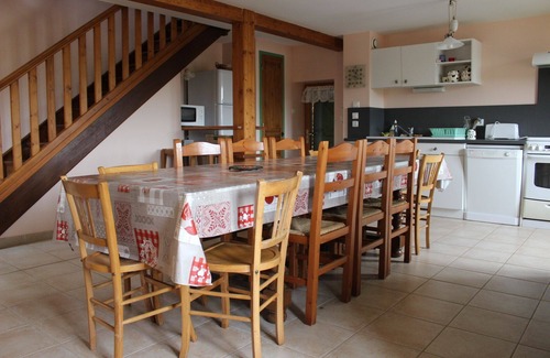 Ecoche Casa | LA CASA BATTEUSE Un Ecoche (Loire) - Capacidad 12 personas en casa