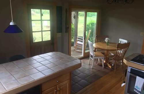 Orchard Park Cabaña | The Cottage @ Chestnut Hill Guest House & Farm