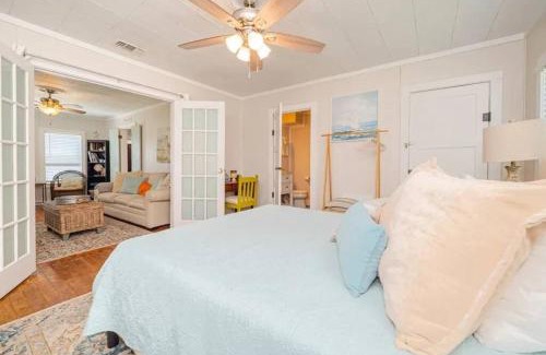 Rockport Casa | The Cottage - Downtown Rockport