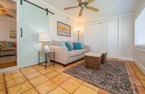 Rockport Casa | The Cottage - Downtown Rockport