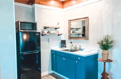 Lydia Apartamento | The Cottage - Farm Stay Petting Zoo - 5 mins off I-95