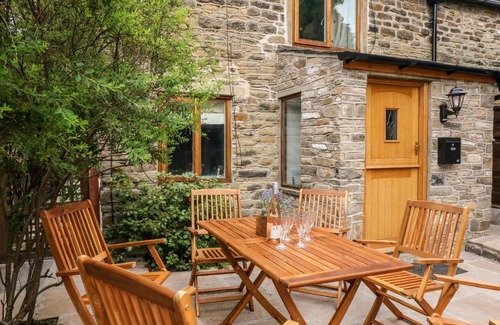 Hayfield Casa | The Cottage
