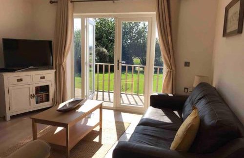 Grendon Casa | The Cottage in Baxterley. Peaceful home from home. Beautifully finished.