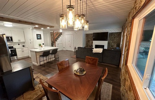 Denver Cabaña | The Cottage in the Cove