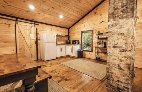 Joelton Casa | The Cottage @ Jones Farm Venue and Cabins