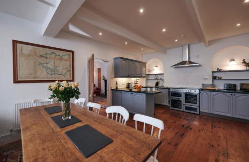 Laugharne Casa | The Cottage Laugharne
