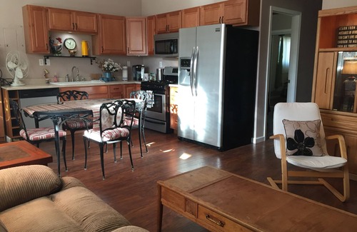 Soldotna Cabaña | The Cottage on Southern Bluff