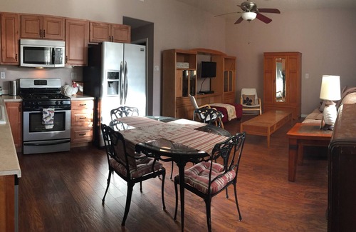 Soldotna Cabaña | The Cottage on Southern Bluff