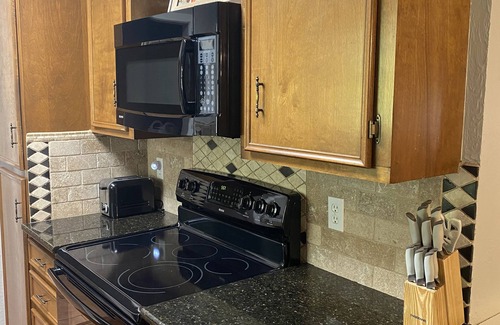Hattiesburg Casa | "The Country Escape" Minutes from USM and Downtown activities!