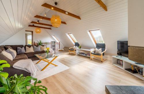 Crowlas Casa | The Countryside Retreat - Sea views & Parking